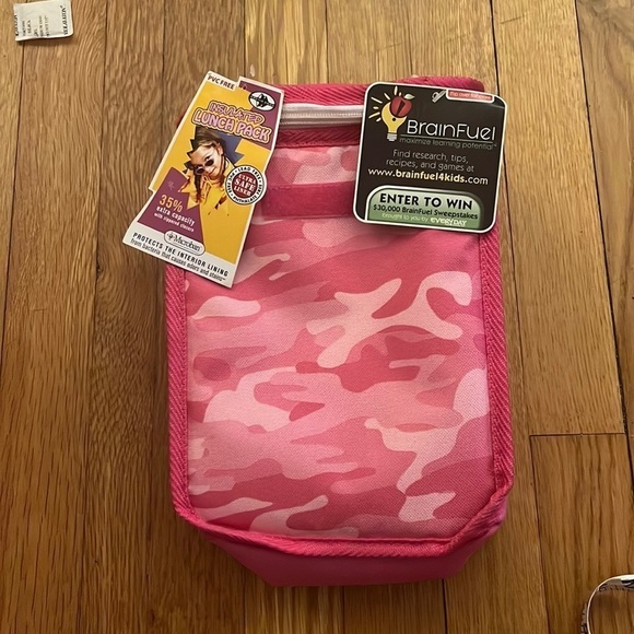 Arctic Zone • NWT pink camo lunch bag - Picture 1 of 6